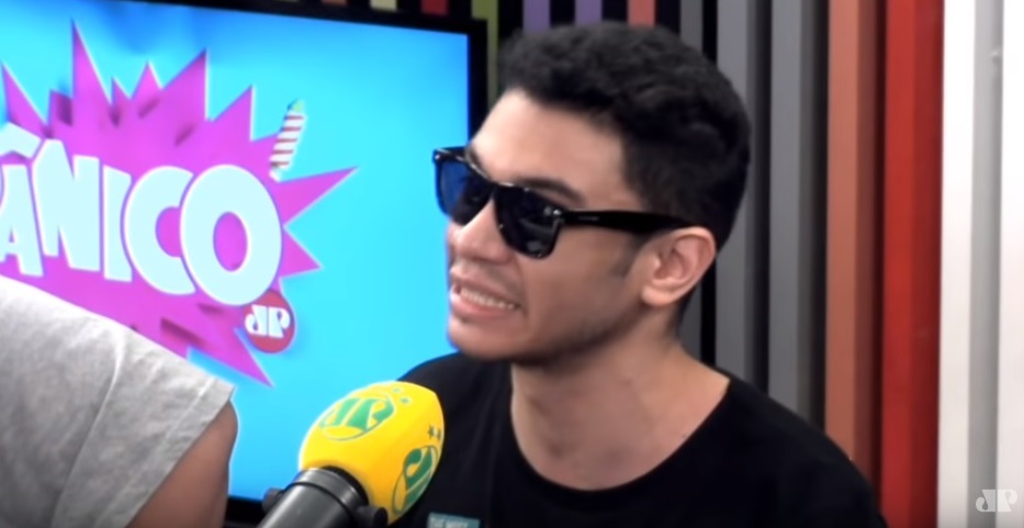 Comediante Igor Guimarães revela que é gay no Pânico