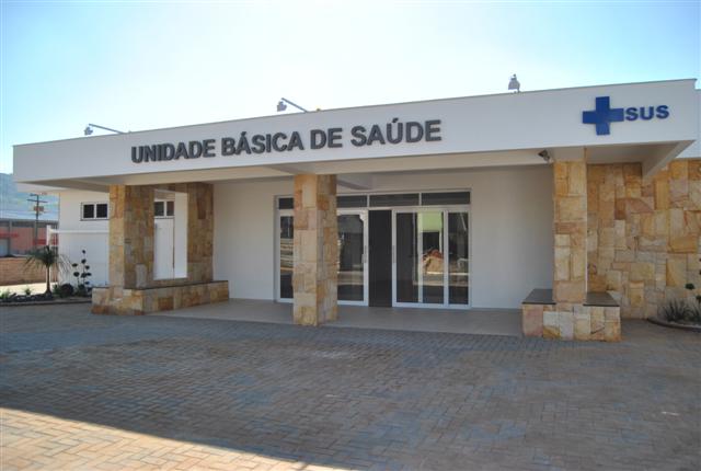 Jovem gay de 14 anos procura tratamento em UBS de Brasília