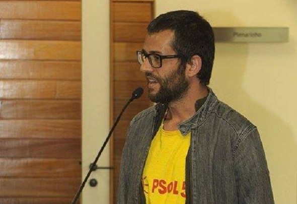 Daniel Antunes - candidato gay fala de direitos LGBT e propostas para eleição à Câmara Municipal de Floripa
