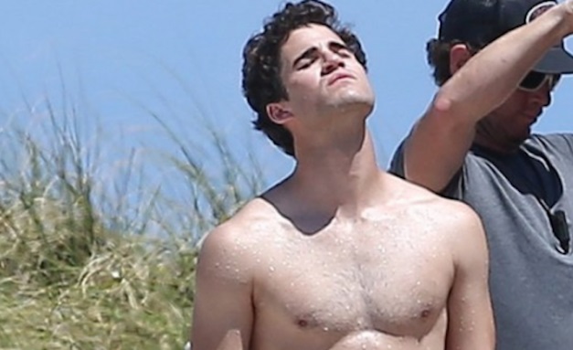 Darren Criss interpreta assassino de Gianni Versace, Andrew Cunanan