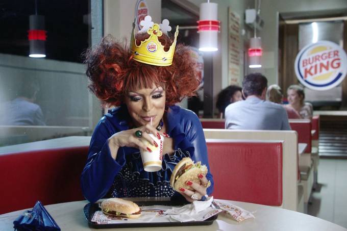 Anny B: drag queen estrela comercial novo do Burger King