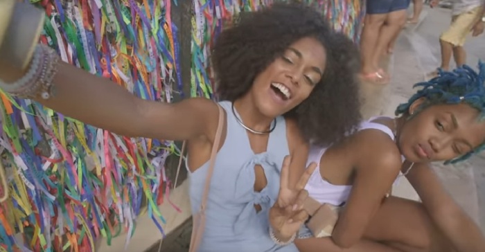 Rapper Emicida lança clipe de Baiana com romance lésbico