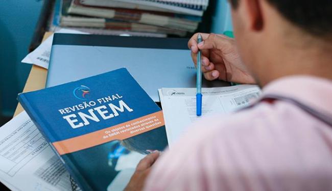 Transfobia e homofobia: vereadores de Sete Lagoas e Campinas querem anular questão do Enem
