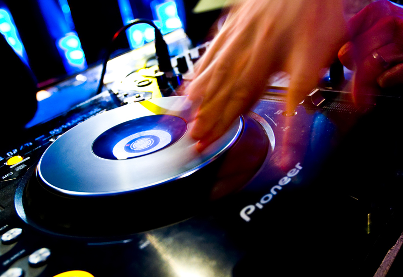 Concorde Club estreia ComK Light, nova festa às quintas em Floripa