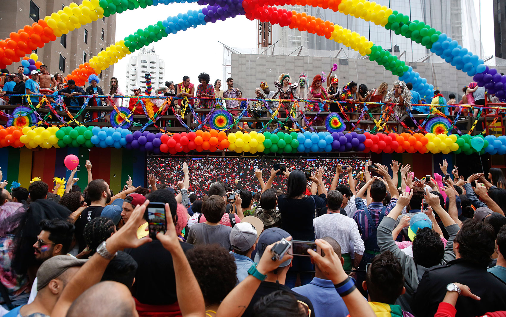 Veja ordem dos trios da 22ª Parada do Orgulho LGBT de São Paulo