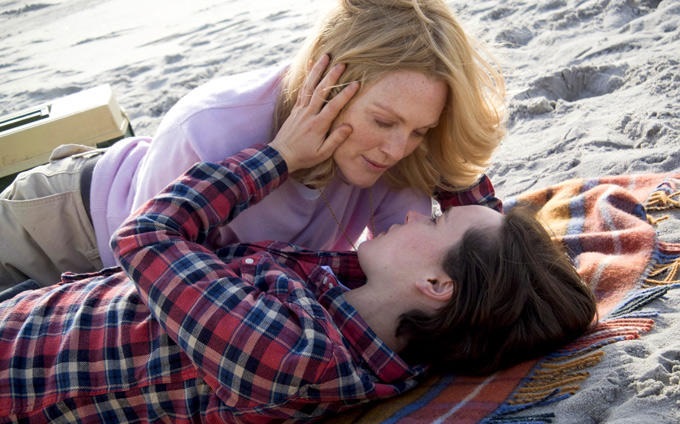 Julianne Moore e Ellen Page são um casal lésbico em 'Freeheld', de Peter Sollett