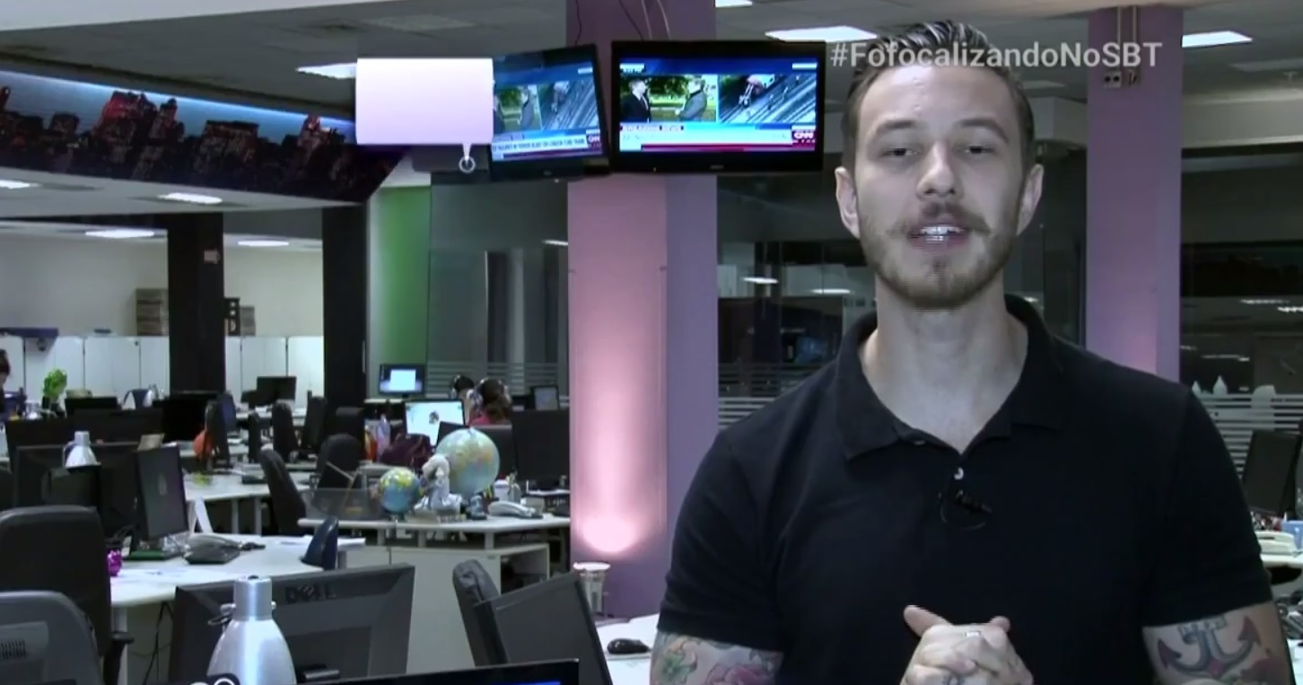 Gabriel Cartolano, o apresentador gato do Fofocalizando, do SBT