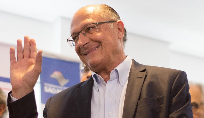 Geraldo Alckmin veta projeto de lei que puniria homofobia nos estádios de São Paulo