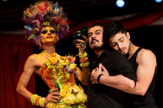 Gim com Tônica - peça sobre casais gays de Ricardo Leitte estreia no Teatro do Ator