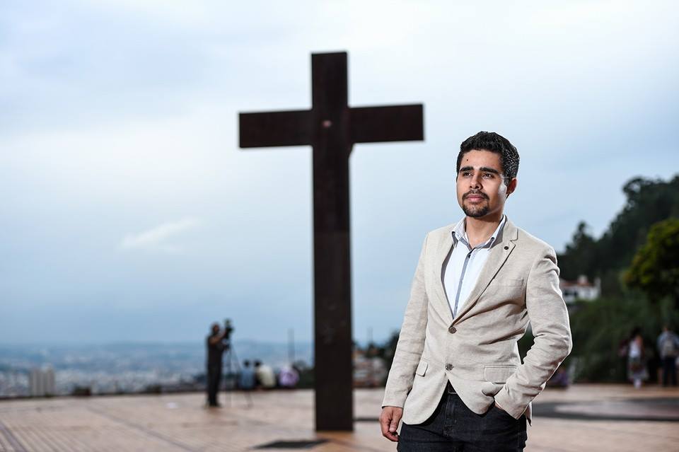 O pastor Gregory Reis, da Comunidade Inclusiva Fonte de Água Viva, igreja inclusiva de BH