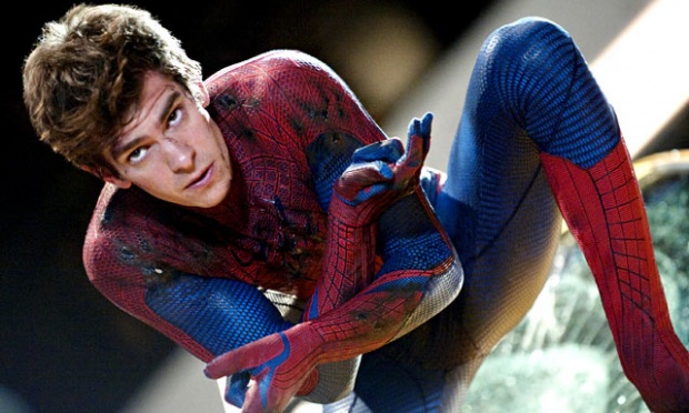 Intérprete duas vezes no cinema do Homem-Aranha, Andrew Garfield revela ser pansexual