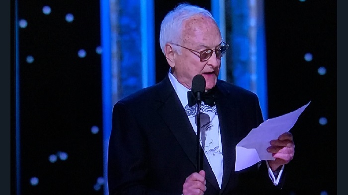James Ivory, abertamente gay, ganha melhor roteiro por Me Chame pelo Seu Nome