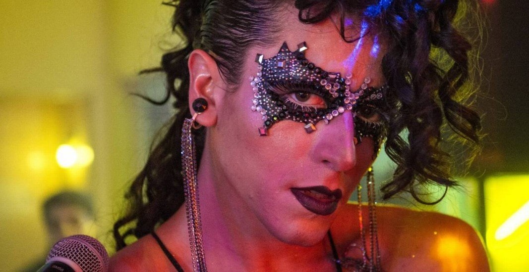 Jesuíta Barbosa é a drag queen Shakira do Sertão em Onde Nascem os Fortes