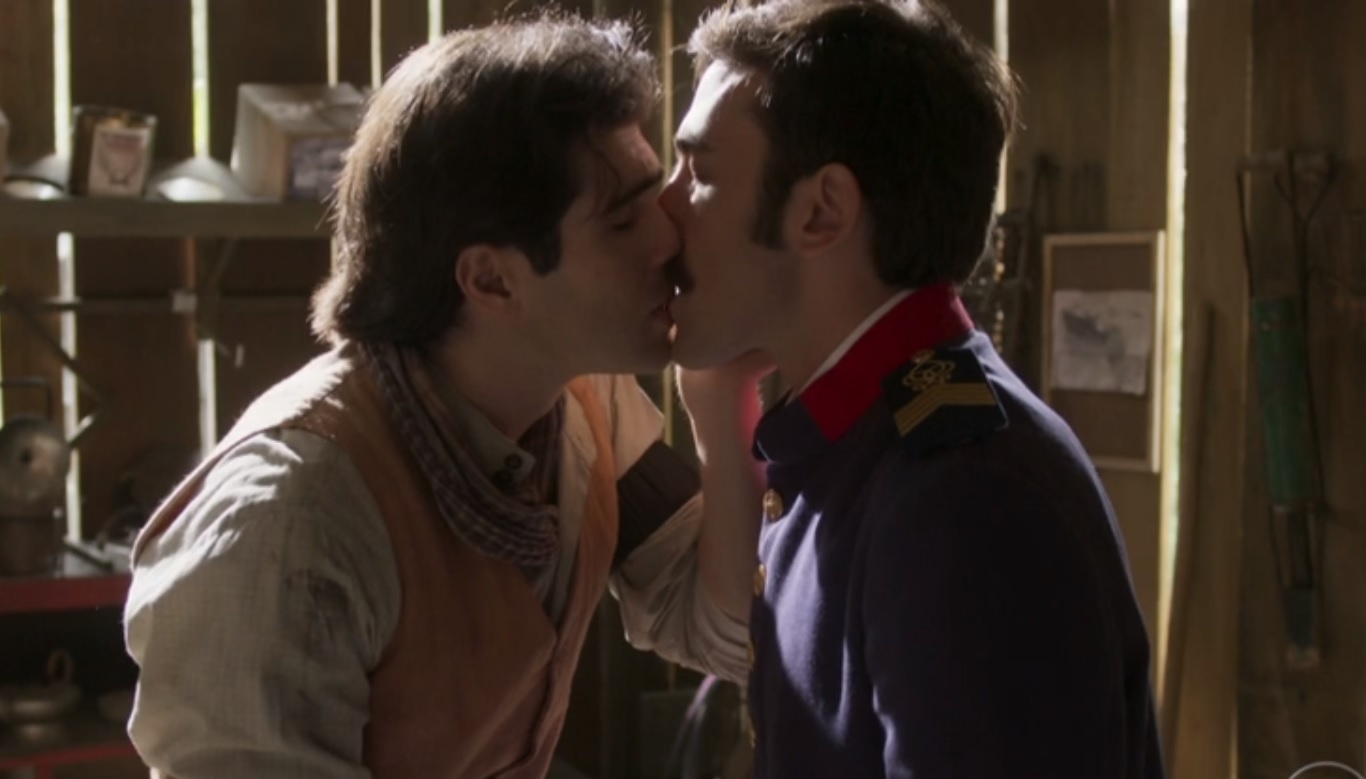 Juliano Laham e Pedro Henrique Muller: Luccino e Otávio dão o primeiro beijo gay em uma novela das seis (Orgulho e Paixão)