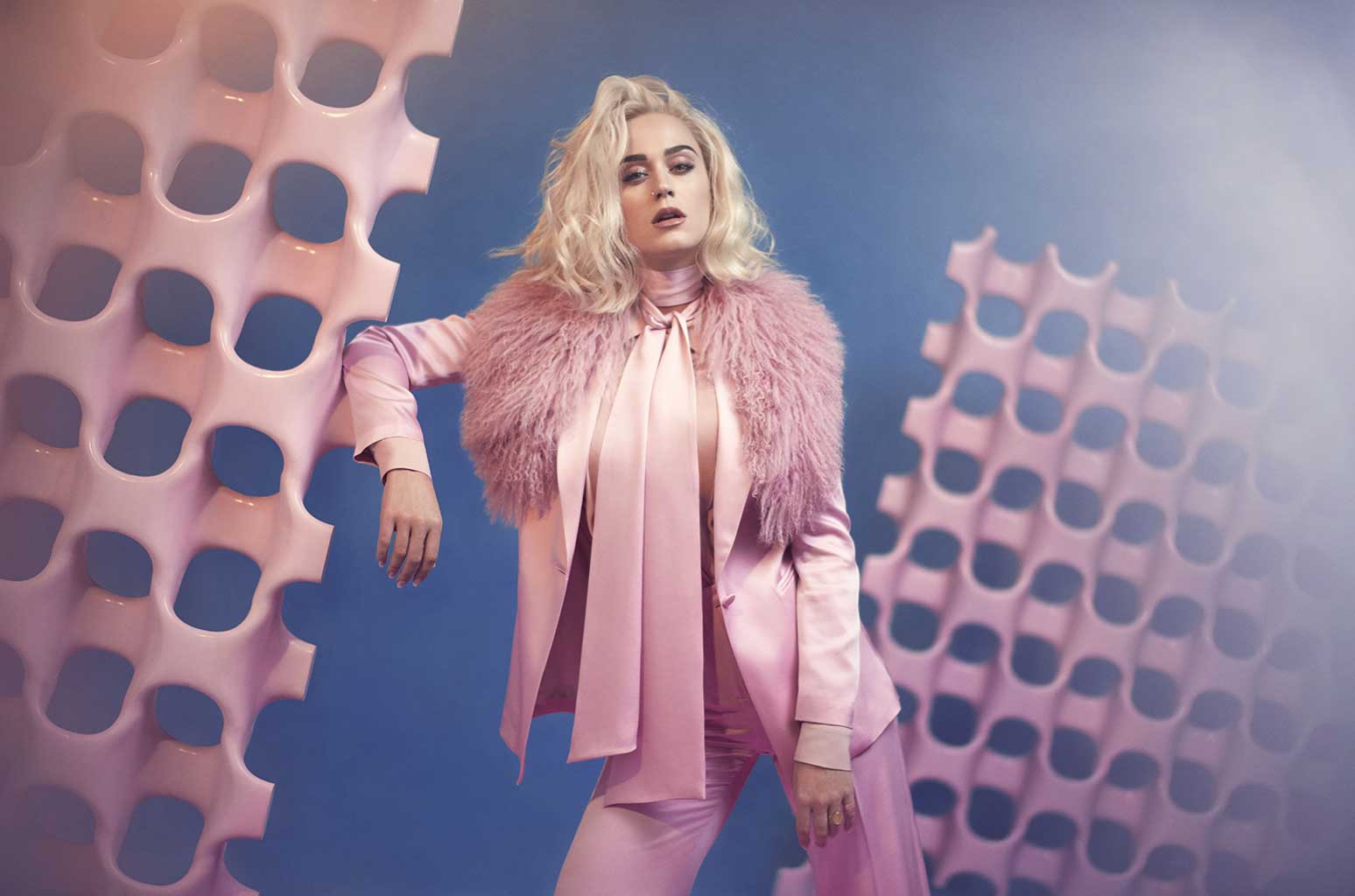 Katy Perry lança música Bon Appetit em parceria com Migos, trio homofóbico de rap