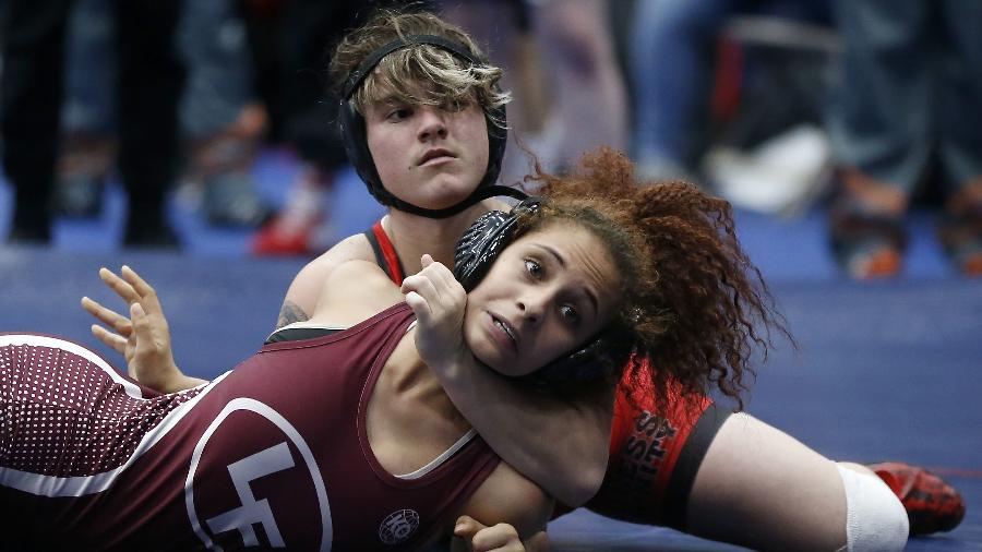 Homem transexual, Mark Beggs vence luta greco-romana na categoria feminina. Foto: AP