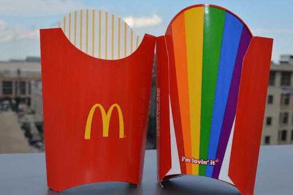McDonald's lança embalagem de fritas em homenagem ao orgulho LGBT