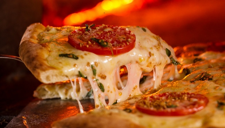 No Dia da Pizza, veja lugares gays de São Paulo onde saborear uma pizza