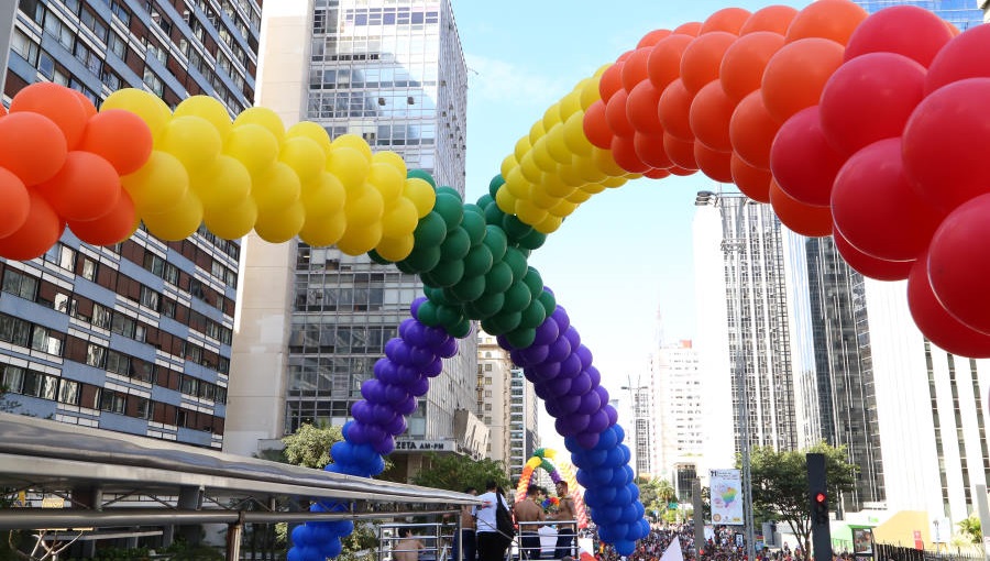 parada lgbt greve caminhoneiros