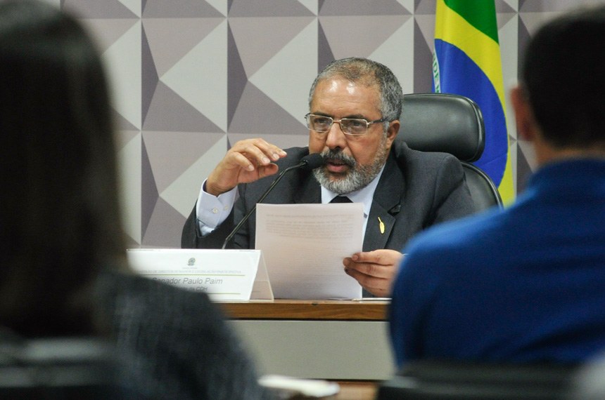 Paulo Paim (PT-RS) cuidará da proposta de criminalização da homofobia no Senado