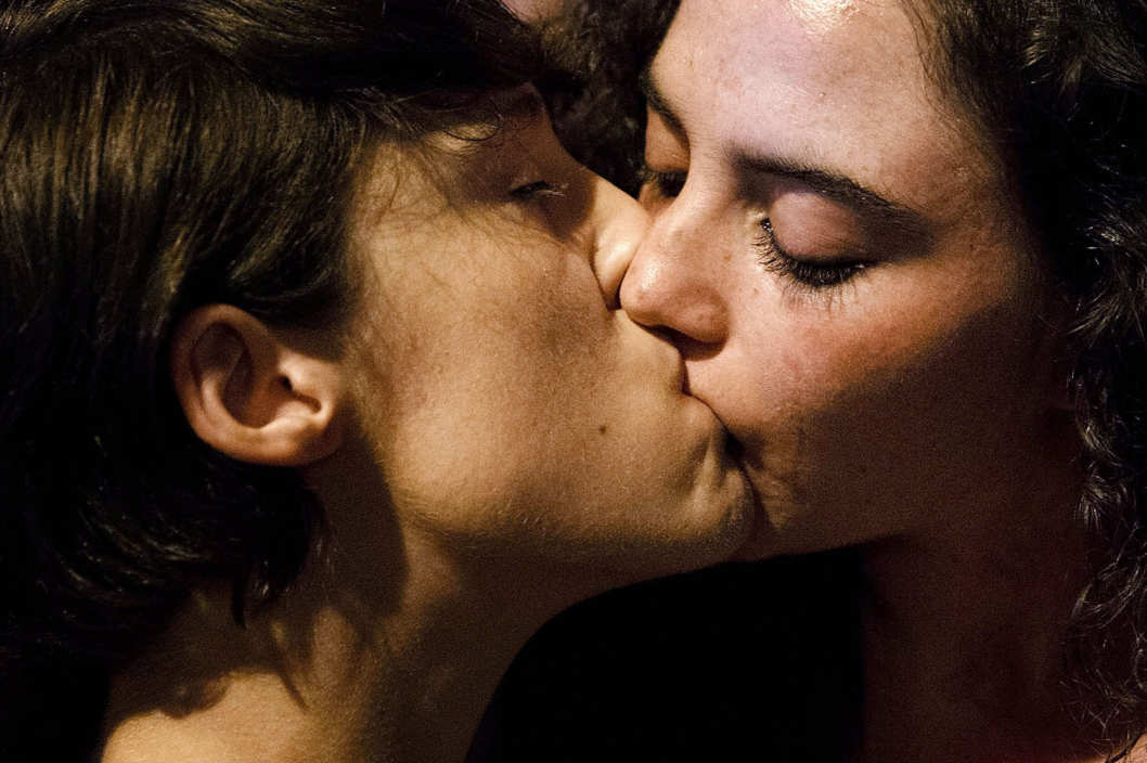 Pesquisa do instituto YouGov baseou-se na Escala de Kinsey de sexo e questionou norte-americanos