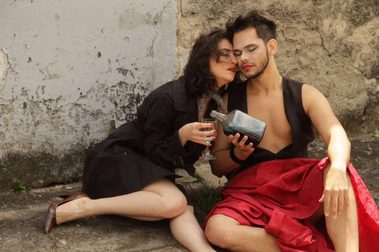 Pobre-Super Homem - O Avesso do Herói da Cia. Banquete Cultural fala de HIV e transexualidade no CCC