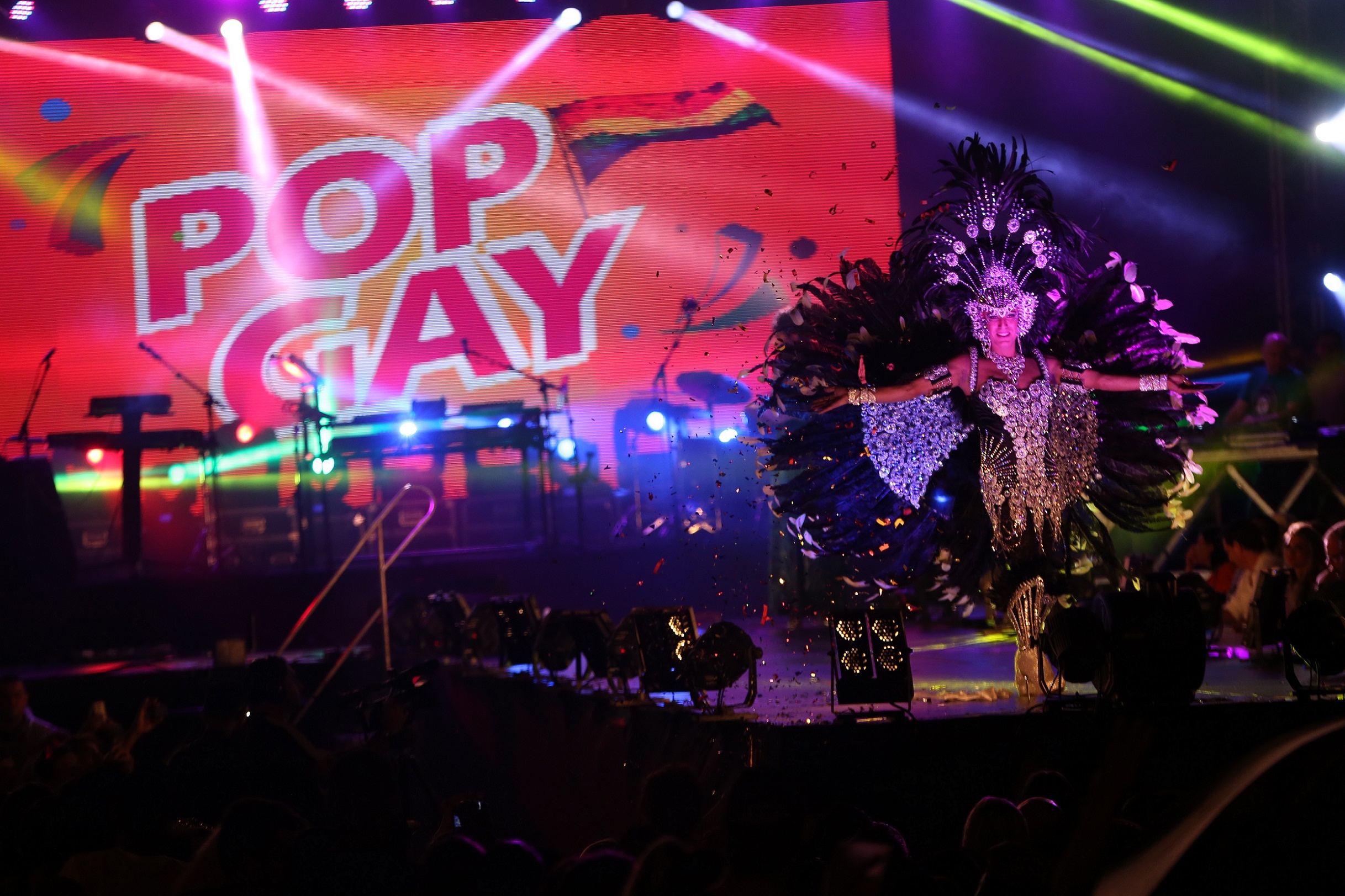 23º Pop Gay será realizado nesta segunda na Arena Skol com Silvetty Montilla e Léo Áquilla