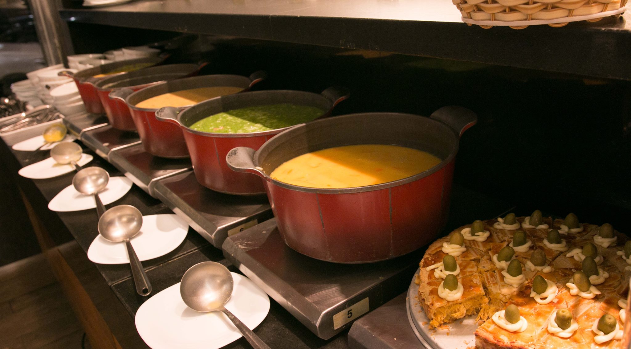 Opções de inverno - caldos, cremes e sopas - nos bares, restaurantes e café gays, LGBT de São Paulo