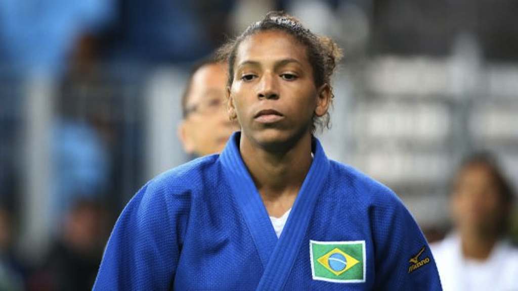 Orgulho lésbico, Rafaela Silva é alvo de racismo pela PM