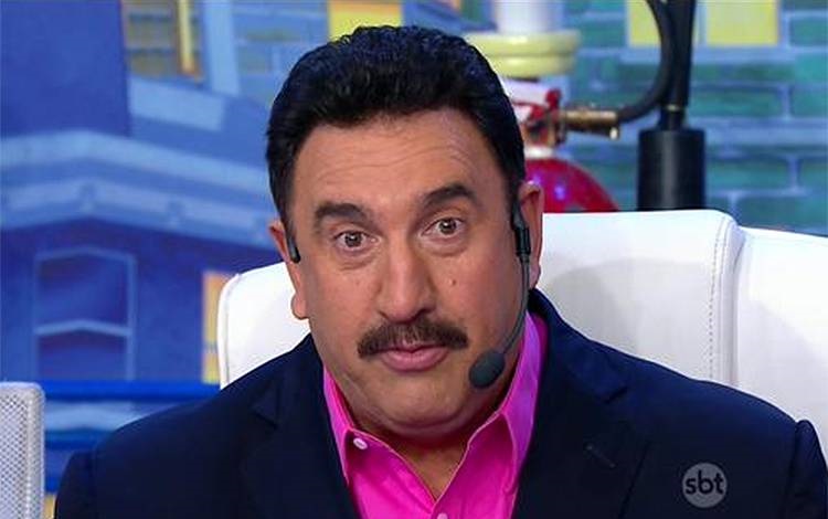 Ratinho poderá ser processado por declarações contra gays