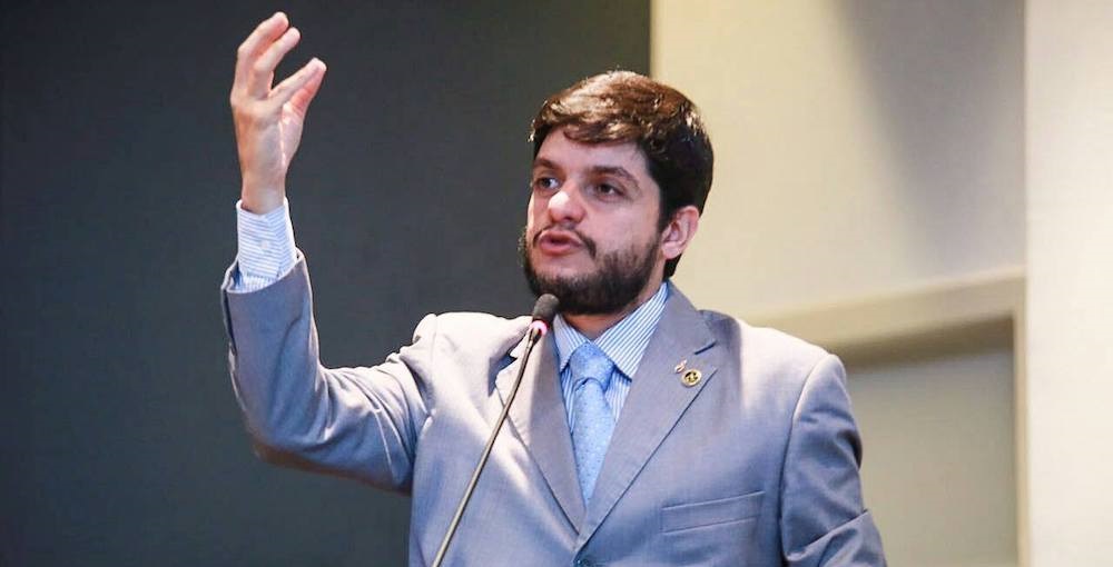 Rodrigo Delmasso: deputado e pastor anti-LGBT