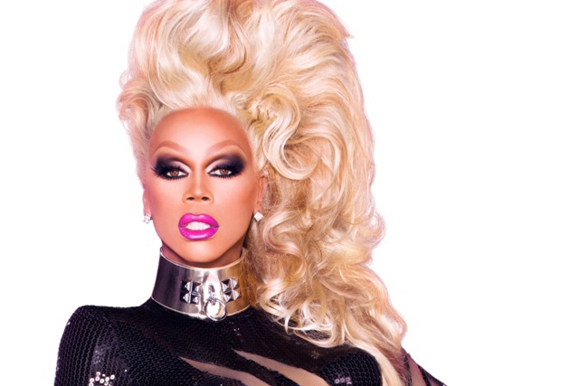 RuPaul é homenageada na festa Louder! Sissy That Louder! no Idearium Studio Bar, em Salvador