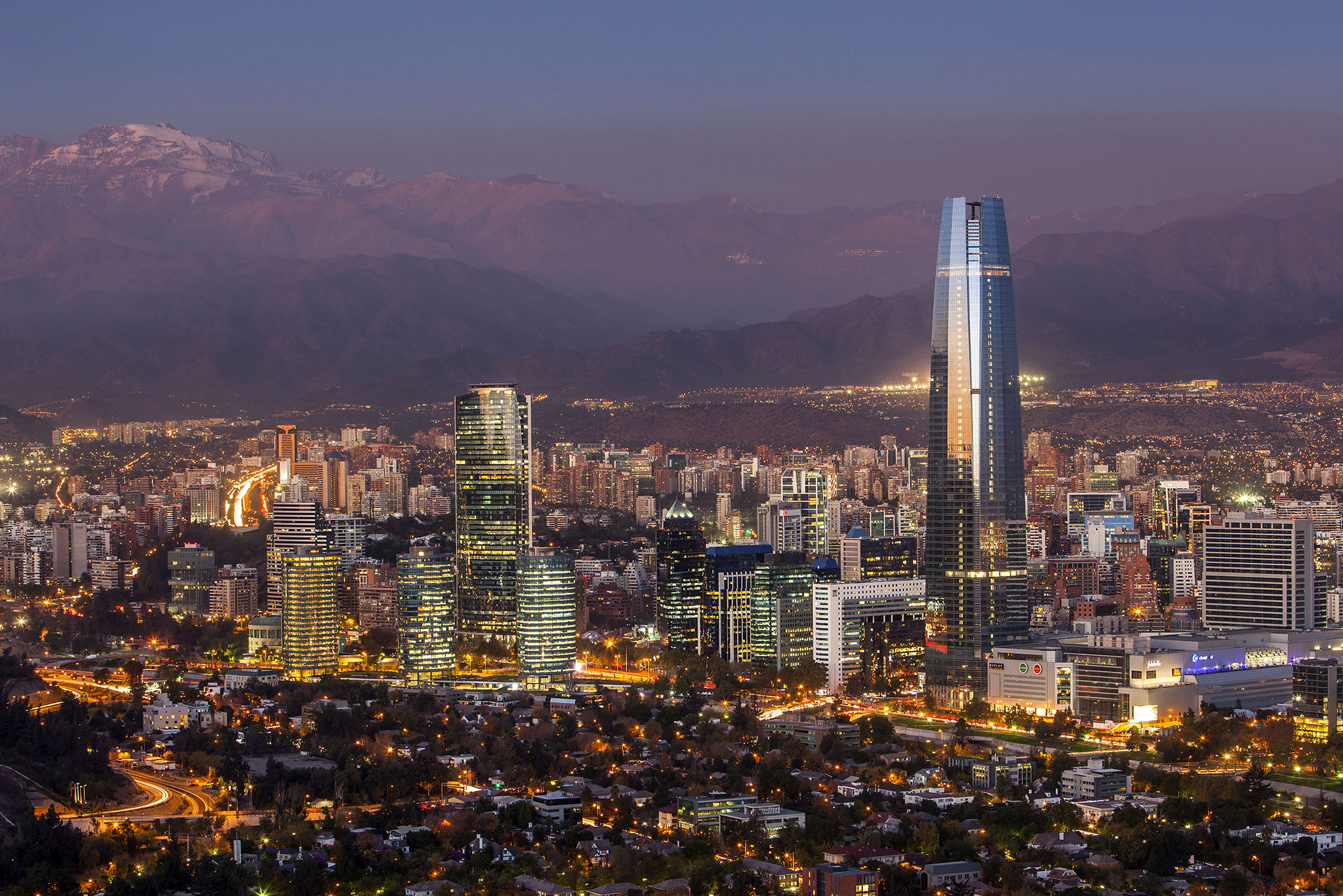 Santiago, do Chile: conheça roteiro gay, festas, bares e pontos históricos da cidade