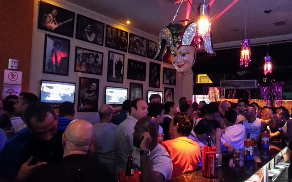 Bar gay que ferve com bears, ursos e barbudos, Soda Pop faz aniversário