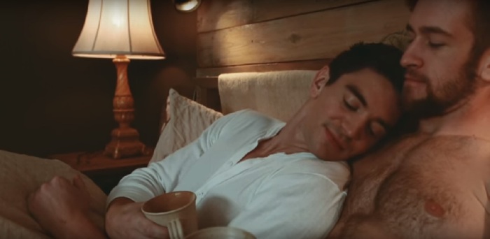 Steve Grand: cantor gay lança videoclipe em clima de natal