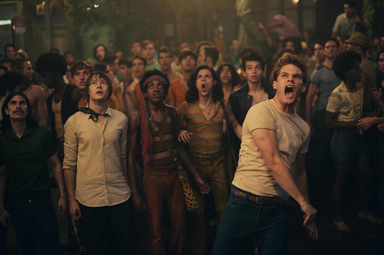 Stonewall - Onde o Orgulho Começou conta a história famosa revolta gay e LGBT de Nova York 