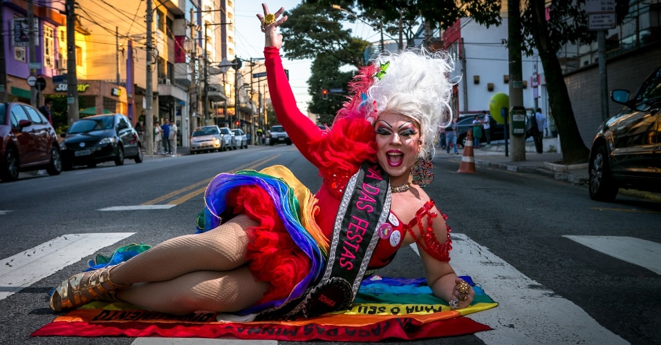 1ª Parada do Orgulho LGBT de Mogi das Cruzes será apresentada por Tchaka