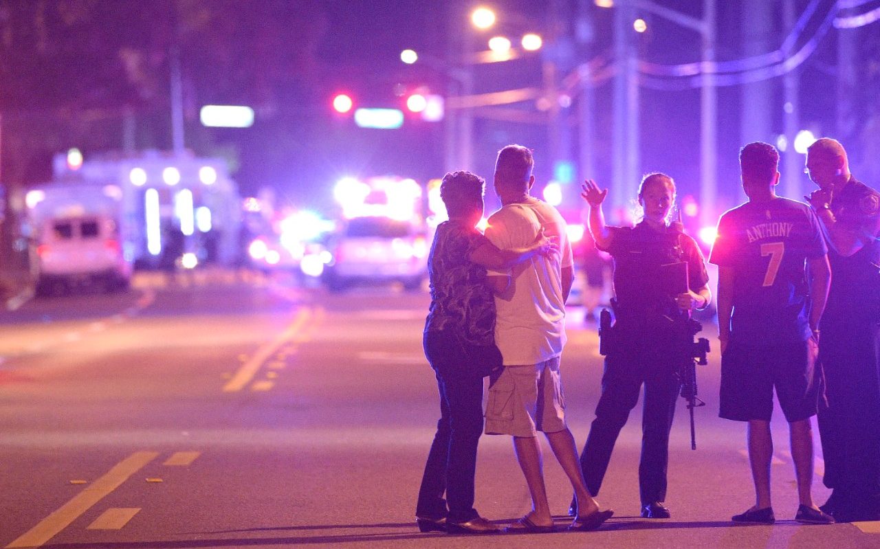 Ataque em boate gay de Orlando, Pulse, deixa 50 mortos e dezenas de feridos