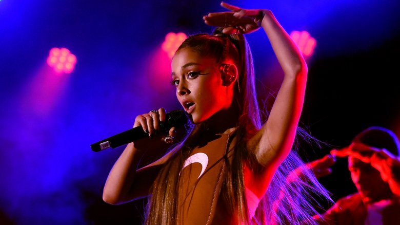 Ariana Grande coloca 4 músicas no Top 30 Gay Brasil feito pelos principais DJs do País
