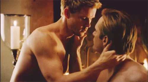 Série super gay-friendly, True Blood deve virar musical