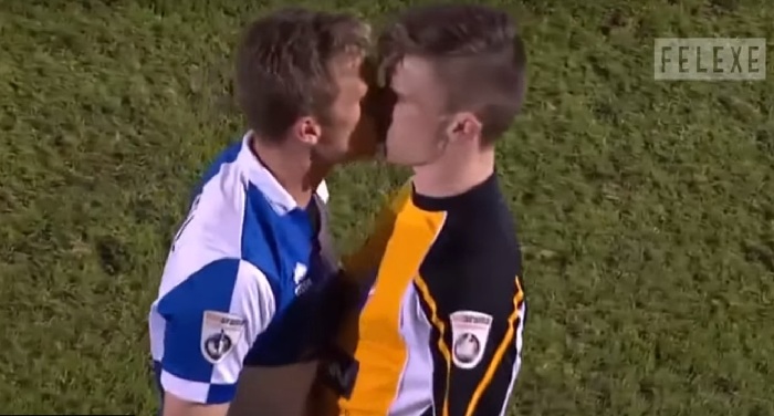 Vídeo no YouTube reúne momentos mais gays no futebol