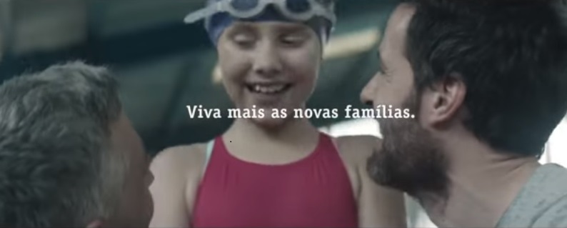 Novo comercial da Vivo tem pais gays