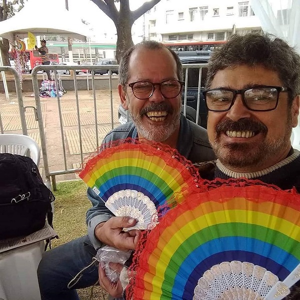 Os ativistas gays Oswaldo Braga e Marco Trajano