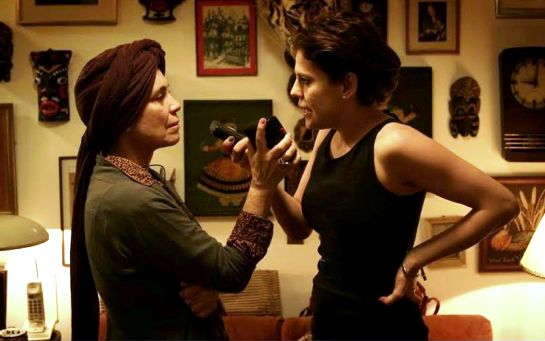 Regina Duarte e Bárbara Paz em 'Gata Velha Ainda Mia'