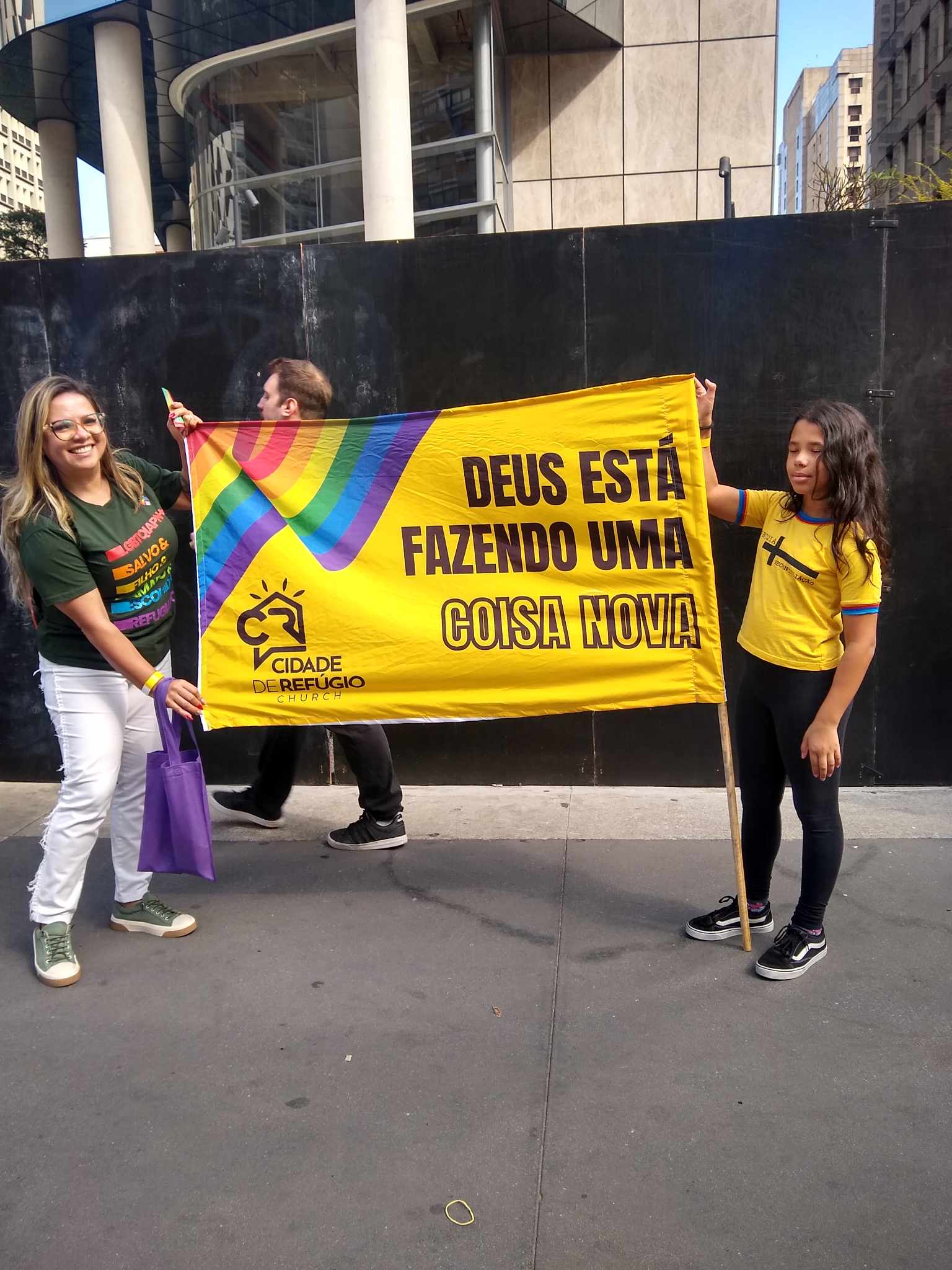 28ª Parada do Orgulho LGBT de São Paulo: fotos
