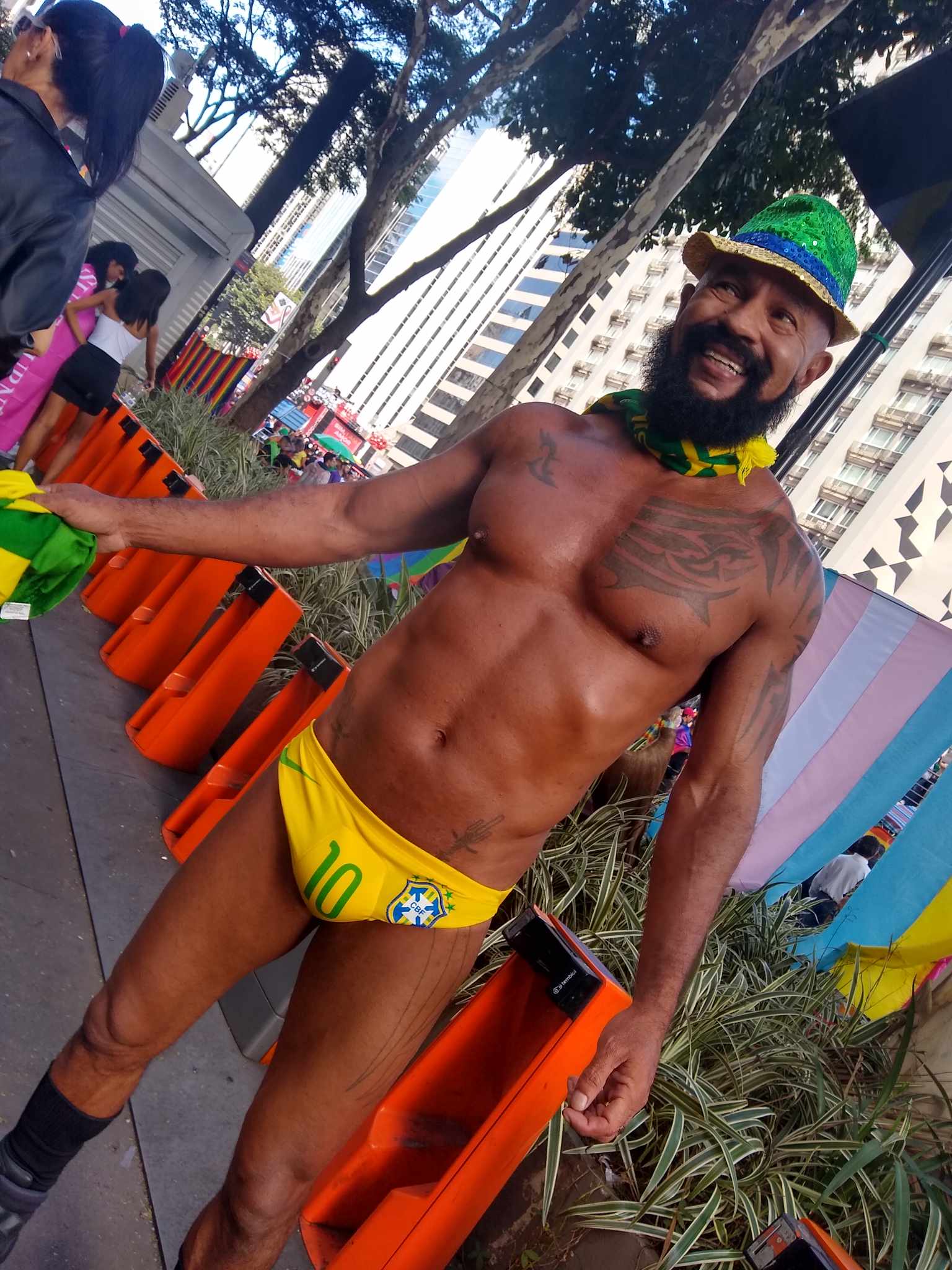 28ª Parada do Orgulho LGBT de São Paulo: fotos