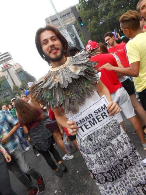 20ª Parada do Orgulho LGBT de São Paulo: confira imagens e fotos de cartazes de protestos na Avenida Paulista