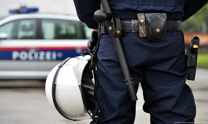 Polícia da Áustria prende suspeitos de atacarem gays
