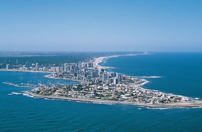 Punta Del Este: hotel e cassino Conrad tem pacotes na Antaris Travel para casais de gays e lésbicas