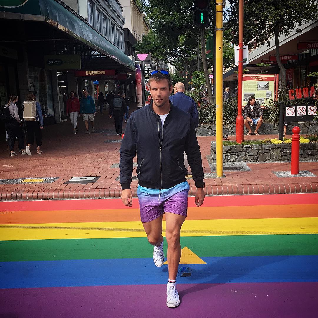Remador gay Robbie Manson abre conta no Onlyfans